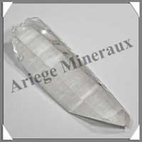 QUARTZ LEMURIEN - 131 grammes - 114x38x20 mm - C572