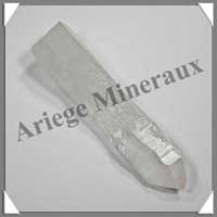 QUARTZ LEMURIEN - 134 grammes - 125x30x30 mm - C648