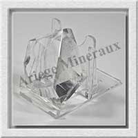 CRISTAL de ROCHE - PENTAGRAMME - 51x51x23 mm - 89 grammes - M001